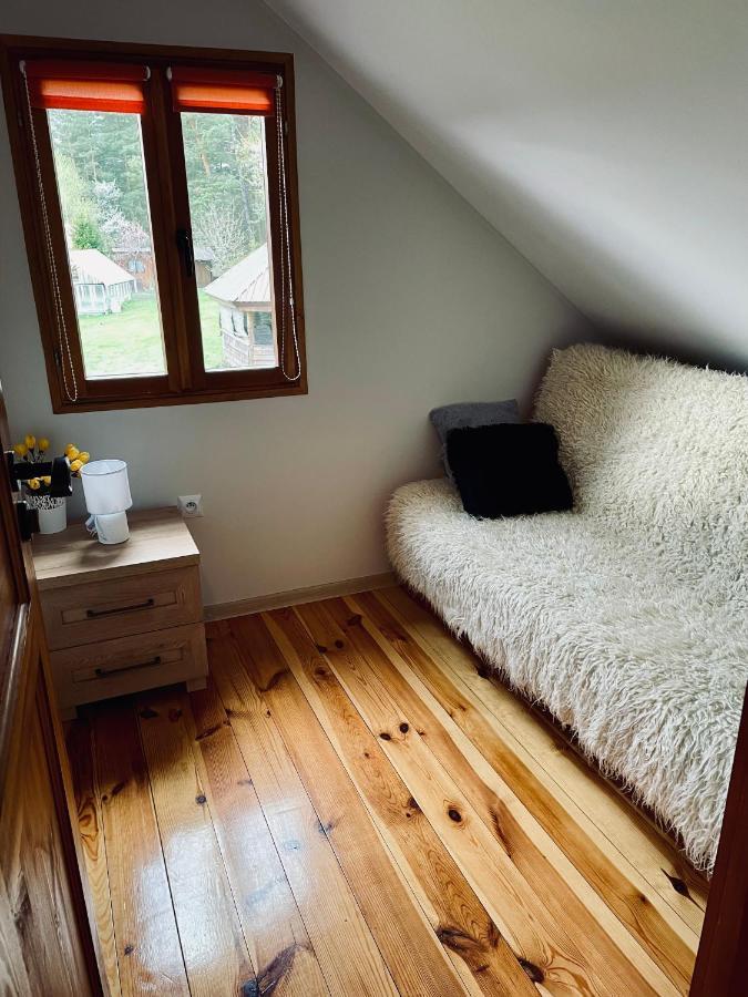 Domek Pod Lasem Lubycza Krolewska Ngoại thất bức ảnh